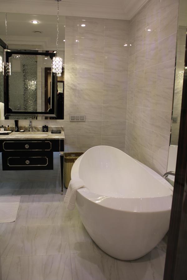 Boutique Hotel Health Club&Spa Grand Prix Astana Exteriör bild