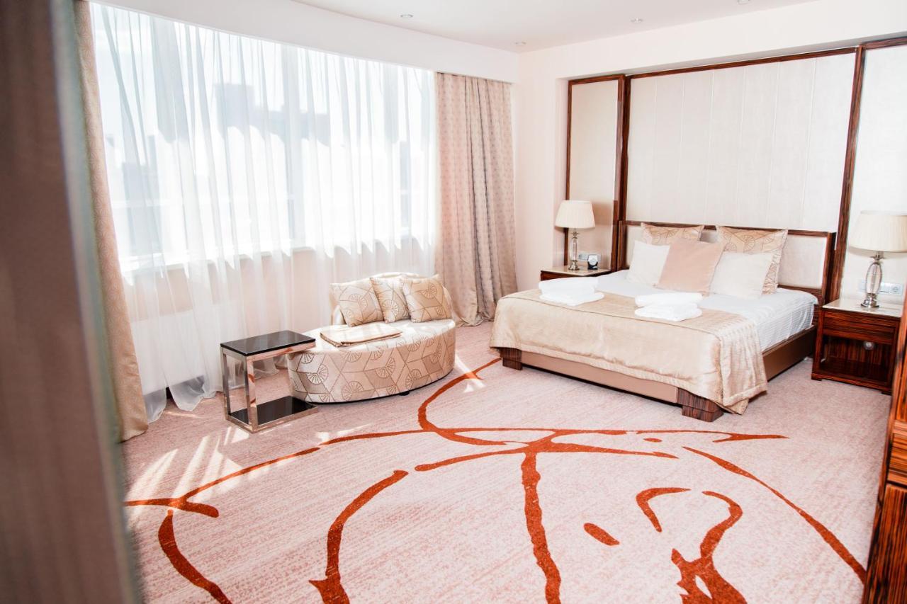 Boutique Hotel Health Club&Spa Grand Prix Astana Exteriör bild