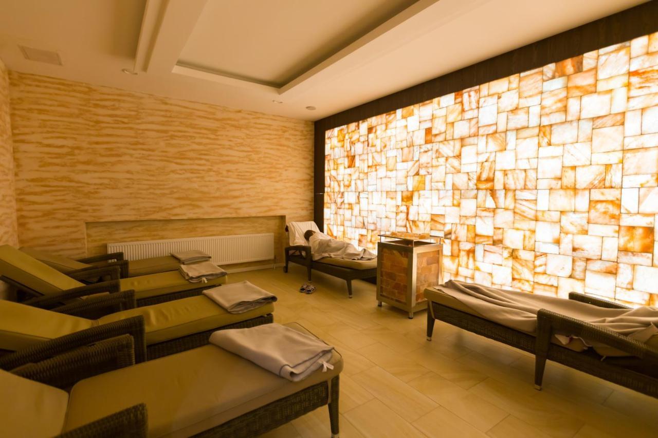 Boutique Hotel Health Club&Spa Grand Prix Astana Exteriör bild