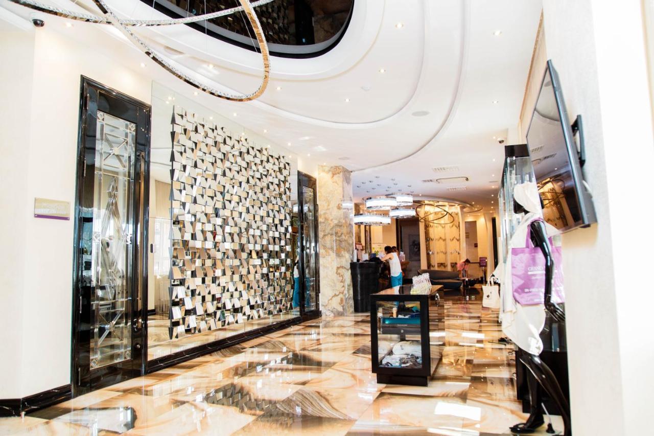 Boutique Hotel Health Club&Spa Grand Prix Astana Exteriör bild